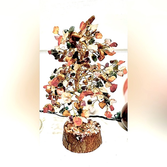 Home crystal tree gold leaf wire bends with semi precious stones 8 inch tall - Picture 8 of 12